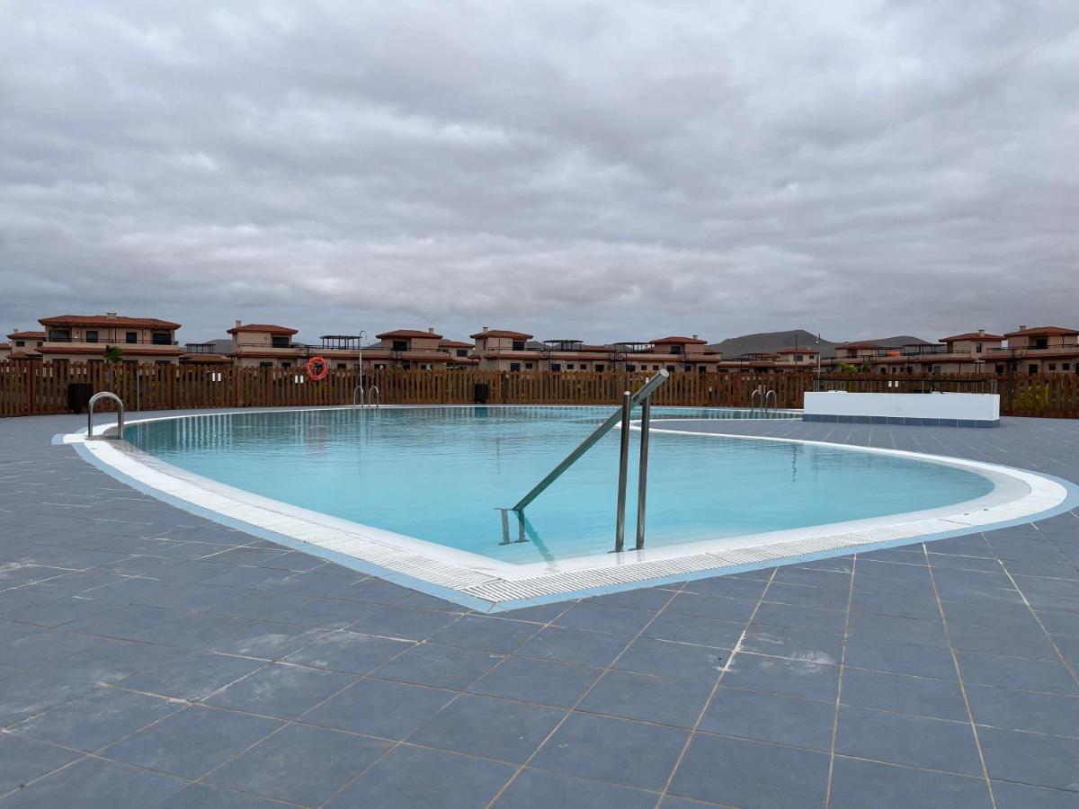 Stillvolle Villa Mit Terrasse, Garten Und Grill لاجاريس المظهر الخارجي الصورة